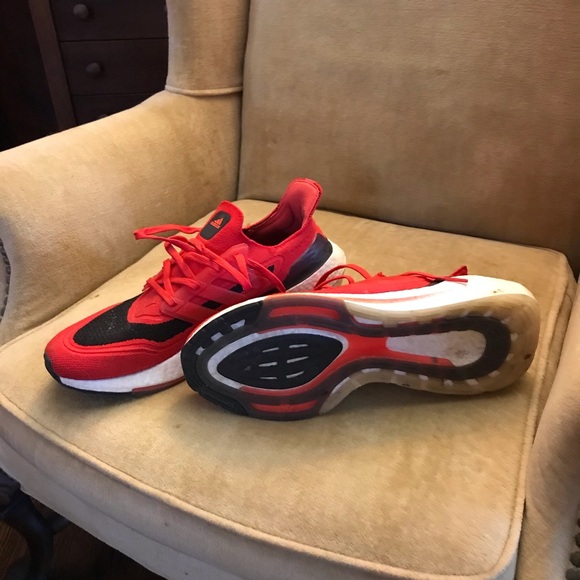 Adidas UltraBoost men’s size 12 - Picture 3 of 6